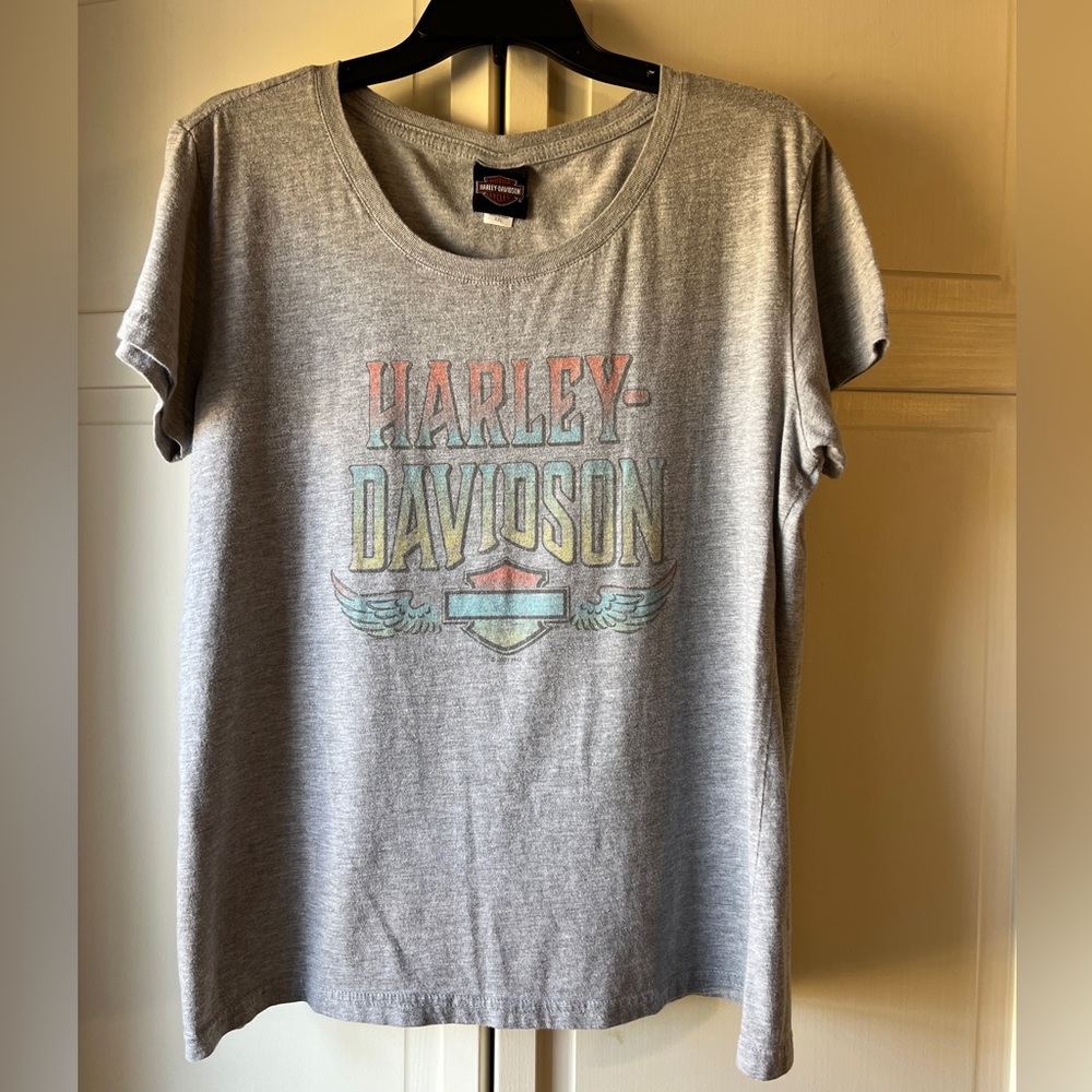 Harley-Davidson Women’s T-shirt. Size xxl.